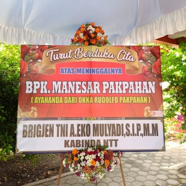Karangan Bunga Papan 24 Jam Palangkaraya – Layanan Cepat & Profesional untuk Segala Acara