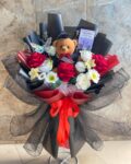 Buket Wisuda Boneka & Bunga – Meriah & Berkesan