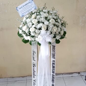 Standing Flower Duka Cita – Putih Elegan dan Sederhana