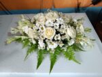 Bunga Meja Putih Elegan – Dekorasi Simpel & Mewah