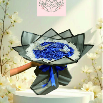 Buket Mawar Biru Butterfly – Elegan & Unik, Simbol Ketulusan
