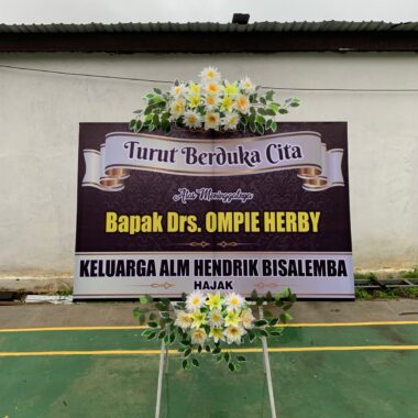 Karangan Bunga Papan 24 Jam Palangkaraya – Layanan Cepat & Profesional untuk Segala Acara