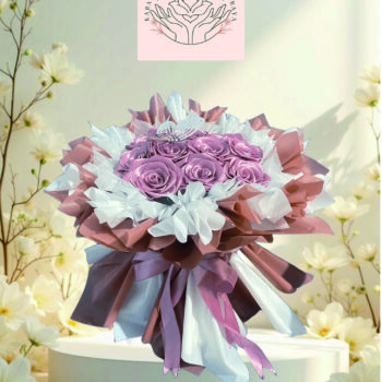 Buket Mawar Dusty Rose dengan Wrapping Coklat Putih Elegan