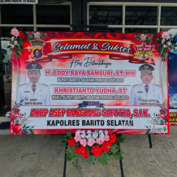 Karangan Bunga Papan Pernikahan MuaraTeweh 0123