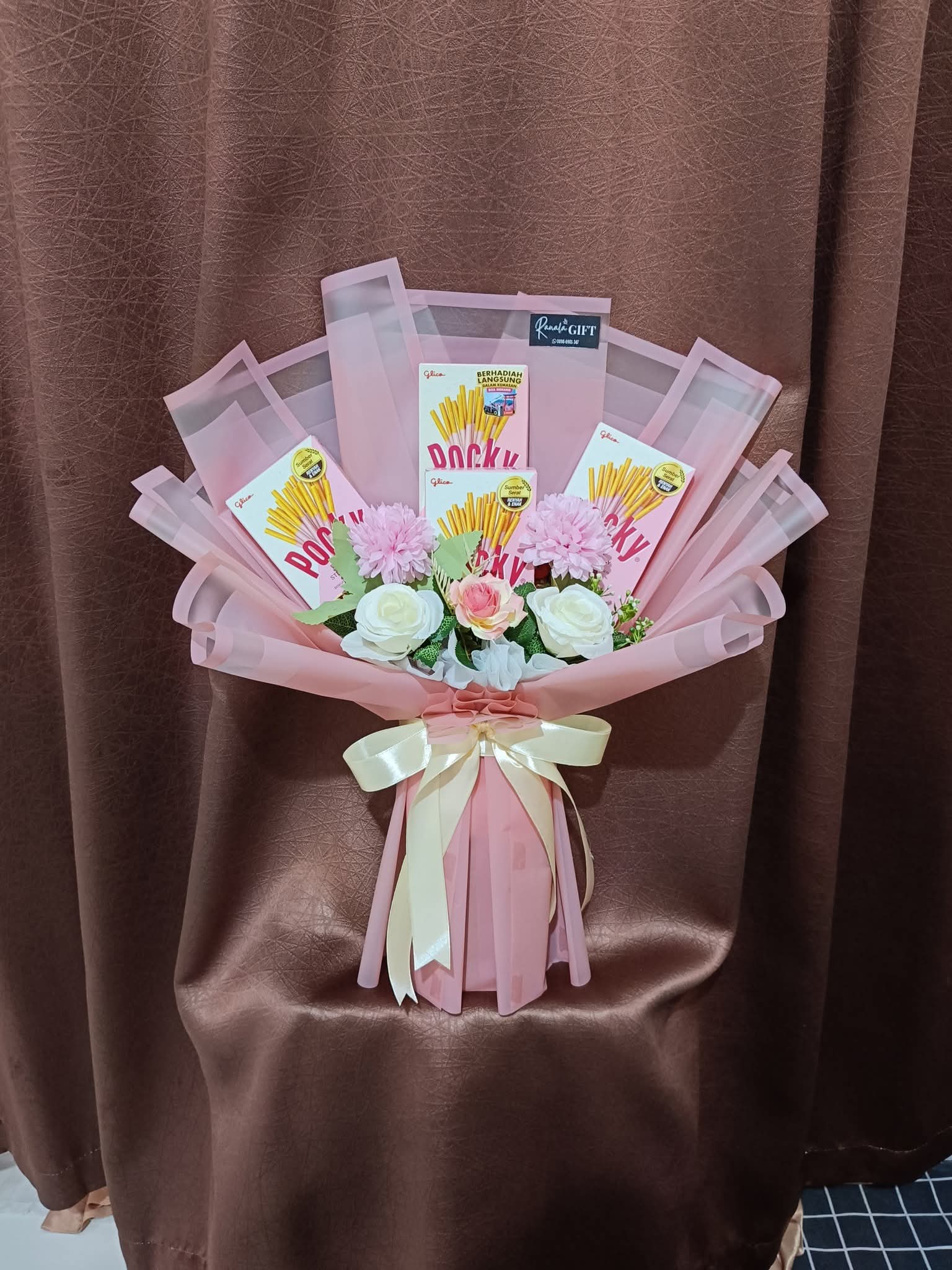 Hand Bouquet Wedding Aesthetic – Inspirasi Buket Pengantin Cantik & Elegan