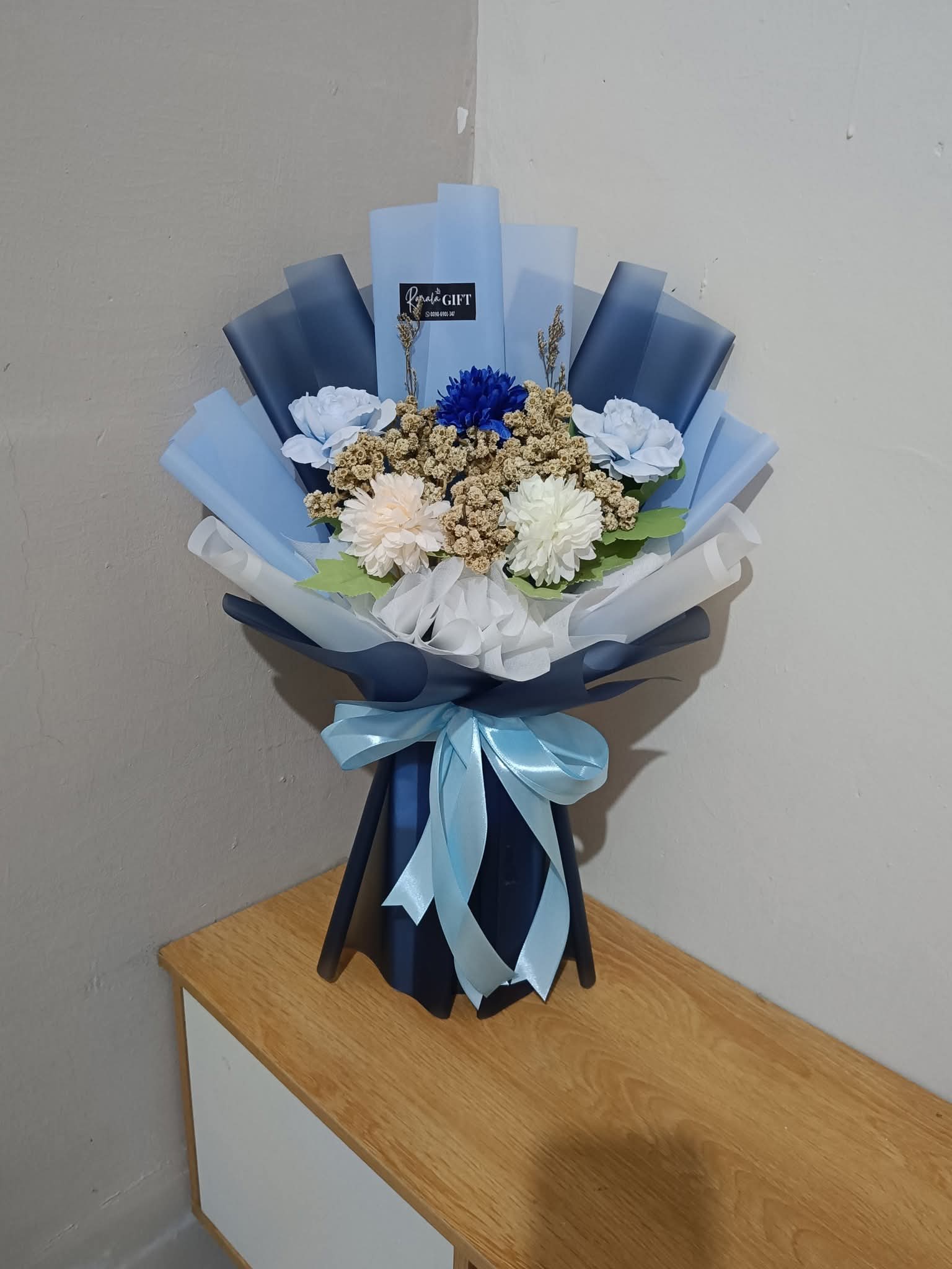 Ide Buket Bunga Wisuda untuk Seorang Sahabat Lama: Hadiah yang Manis dan Penuh Kenangan