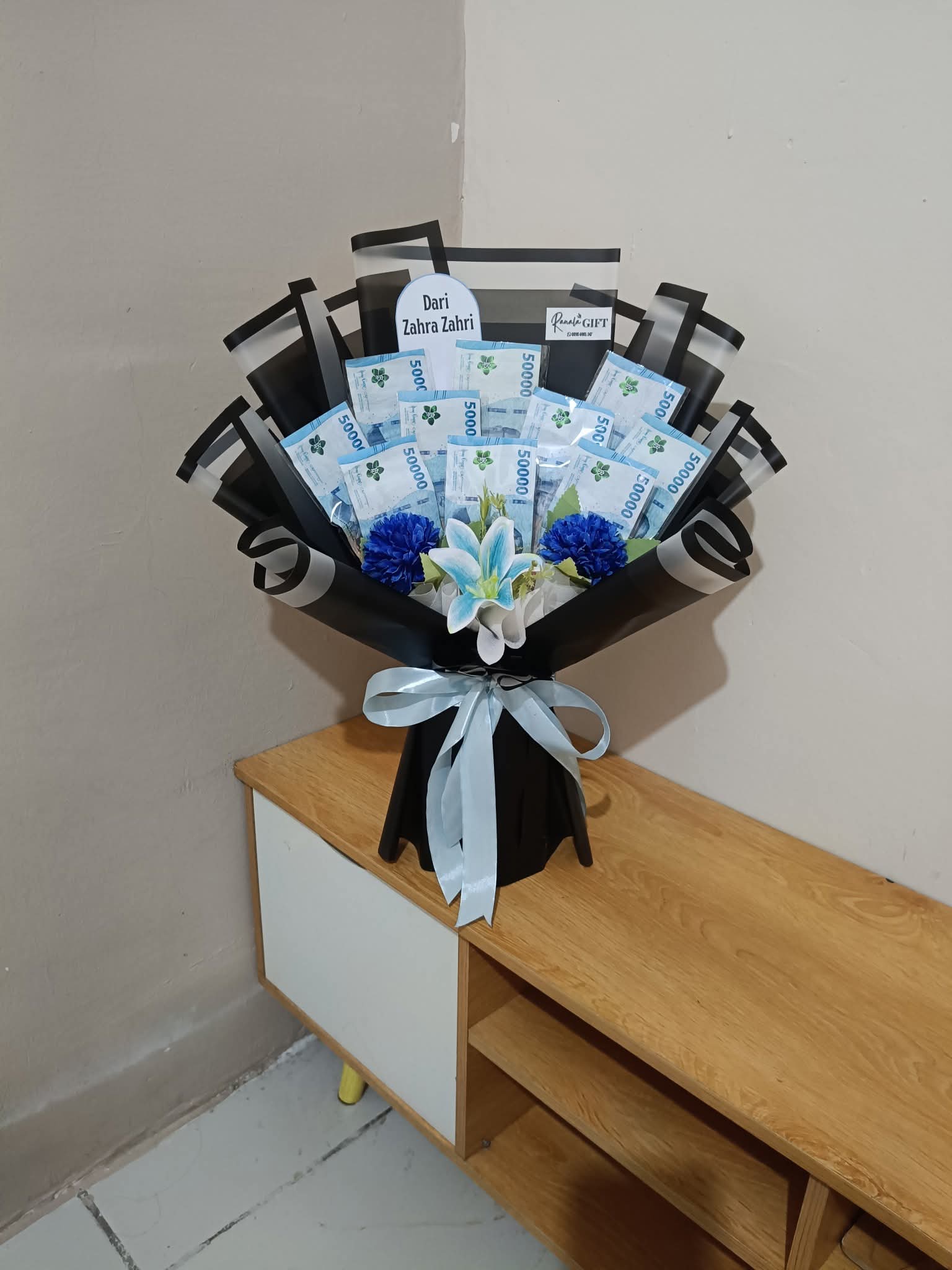 4 Pilihan Hadiah Unik untuk Sahabat Kamu